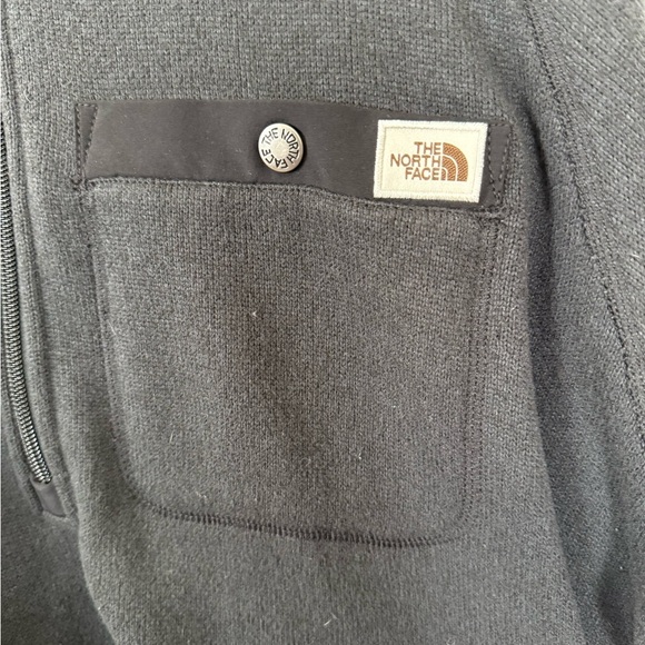 The North Face Men’s Gordon Lyons ¼-Zip - Picture 7 of 8